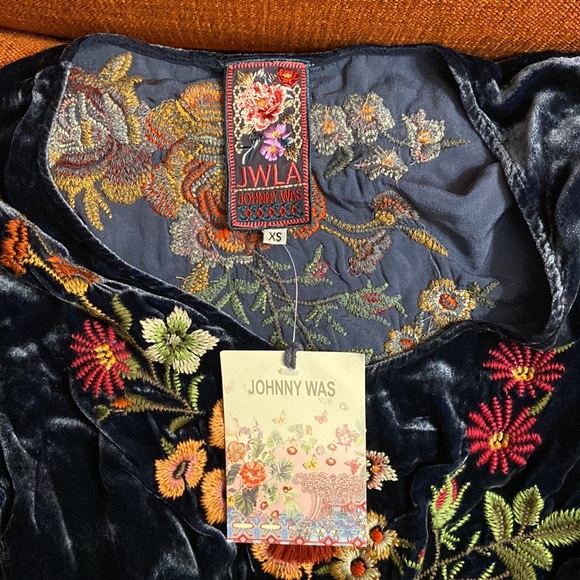 Jonny Was blue velvet dress with embroidery. Brand new with tags - Picture 2 of 7